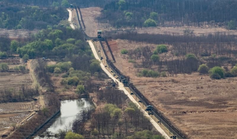 식어가는 통일 의지, 국민 절반도 동의 안 해…북한 무관심 역대 최고