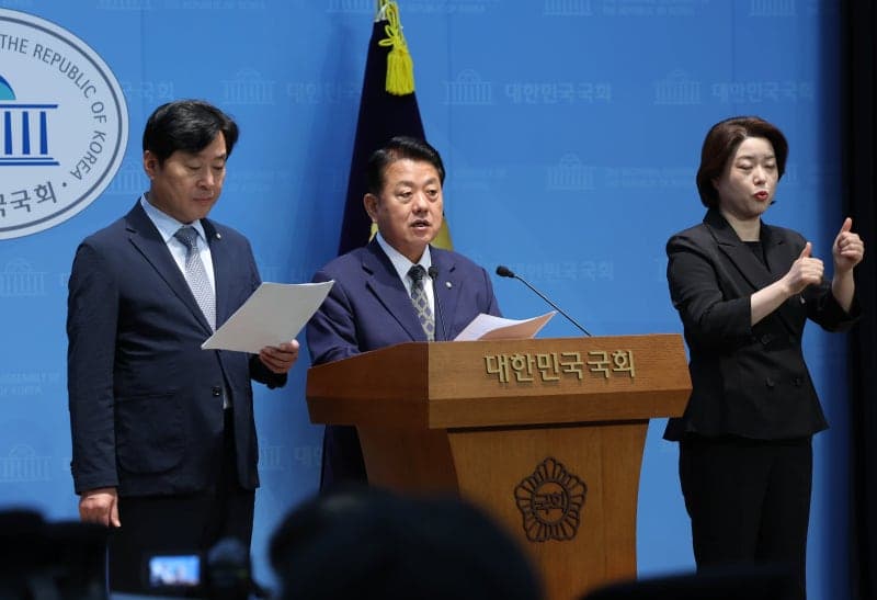 민주당 "北 지뢰 도발은 정전협정 위반…요새화 중단하고 사과하라"