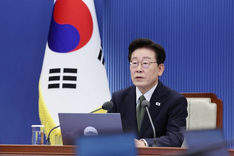 이재명 대통령 "기초연금 두텁게 지원하고 노인일자리 118만 개로 확대"