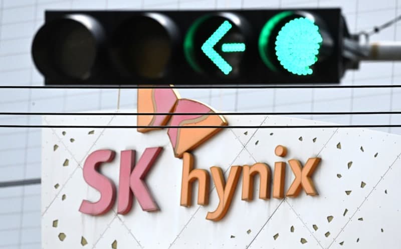 SK하이닉스, 솔리다임 상장설 진화… “장기적 주주가치 최우선”