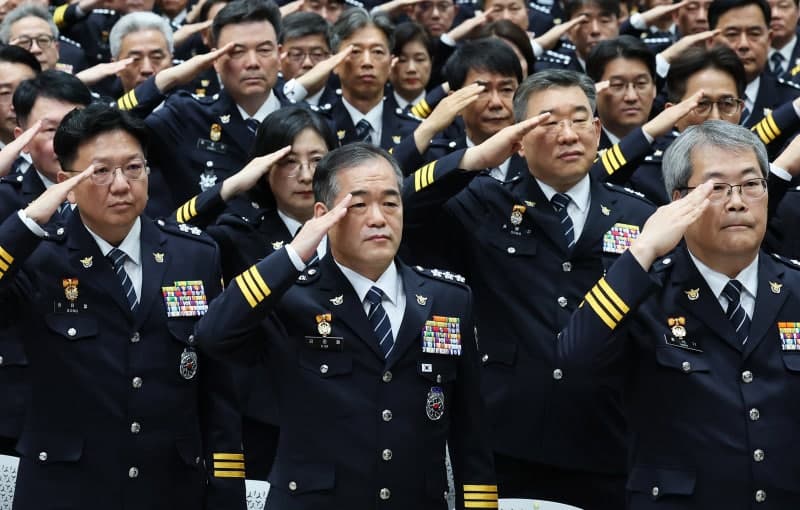 검찰 수사권 폐지 후 '공룡 경찰' 시대 개막…업무량 폭증 우려 현실화