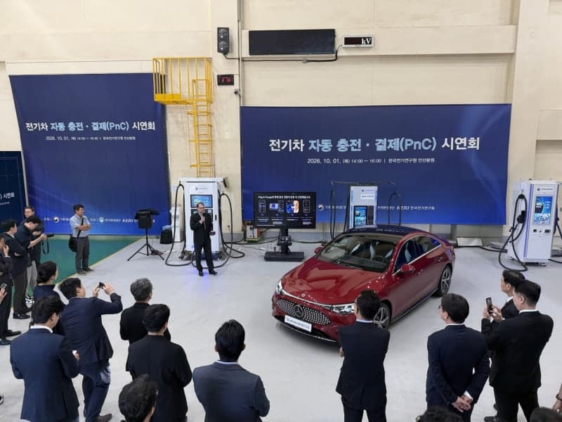 벤츠코리아, '디 올-뉴 일렉트릭 CLA'로 PnC 기술 시연…2027년 서비스 도입