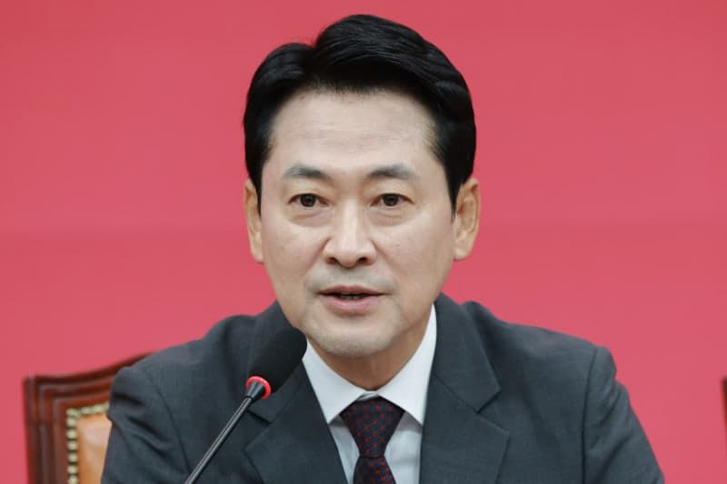 장동혁, 우크라엔 강경한 이재명 직격…"北·이란엔 왜 한마디도 못 하나"