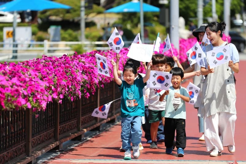 제4358주년 개천절 맞은 여야, 홍익인간 정신 기리며 각기 다른 메시지 강조