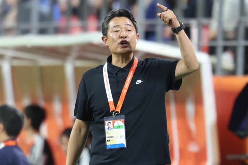 남자축구 4연패 이끈 이민성 감독, 금빛 해피엔딩으로 지휘봉 내려놓는다