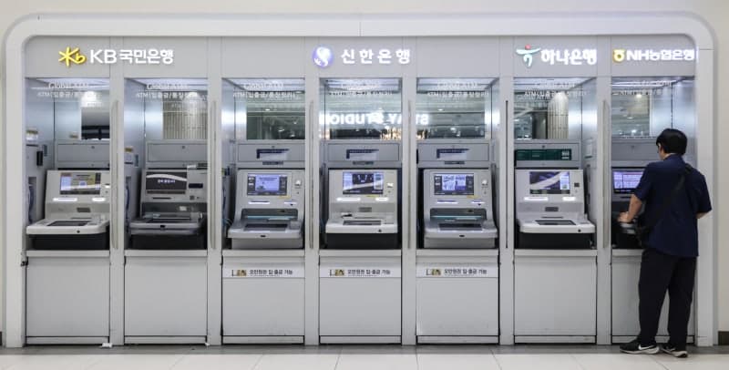 국내 금융권 덮친 AI 해킹 공포…시중은행과 저축은행 고객 정보 줄줄이 유출