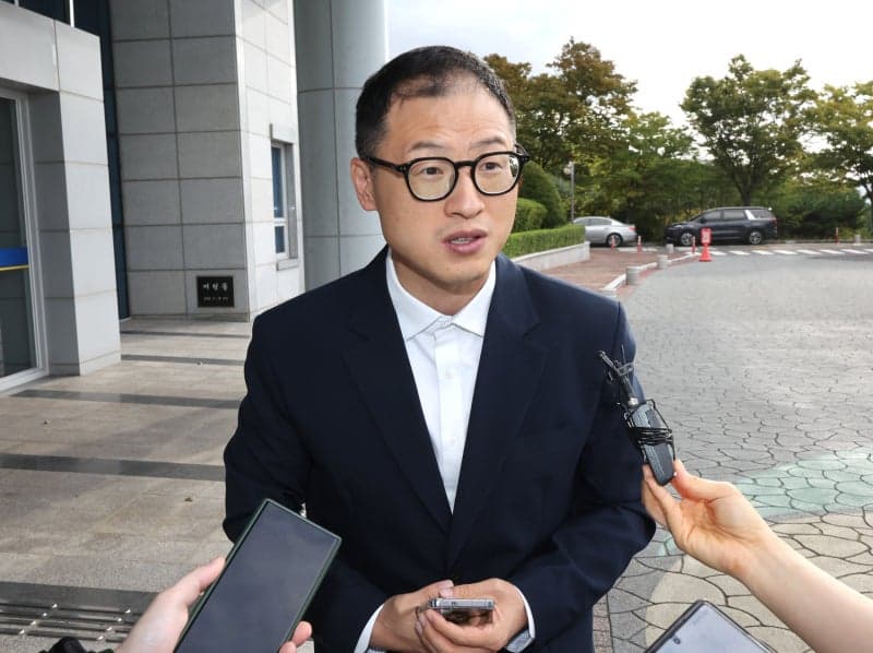 김상욱 울산시장, 선거법 위반·성매매 의혹으로 첫 경찰 출석