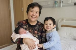 58세에 아들 낳은 中 60세 여성, 2년 만에 딸 출산 화제