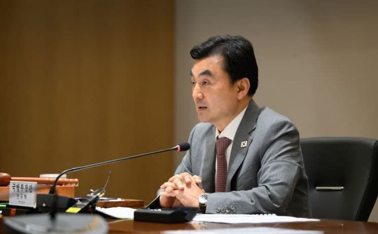 DMZ 지뢰 폭발 사고 책임론 확산…안규백 전 국방장관 고발당해