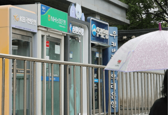 AI 침투 도구에 뚫린 은행·저축은행… 금융사 7곳 고객정보 유출