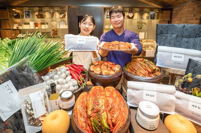 현대백화점, 전국 각지 장인 식재료 담은 프리미엄 '명인명촌 김치' 출시