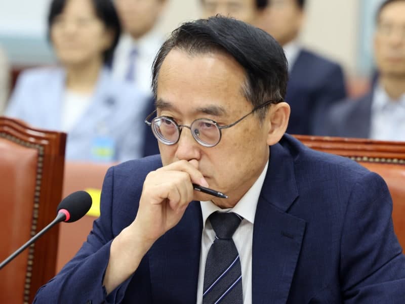 선관위 특검, 노태악·허철훈 전 지휘부 출국금지 연장