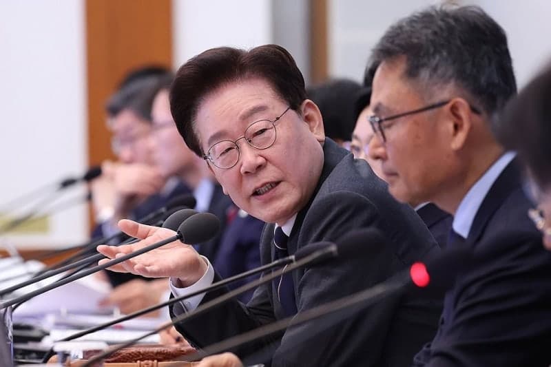 이재명 대통령 "전세사기 피해 보증금 부족분 보전…지원 앞당긴다"