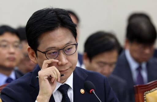 통신비에 넷플릭스·챗GPT까지…연간 100만원 넘는 '구독료 폭탄'