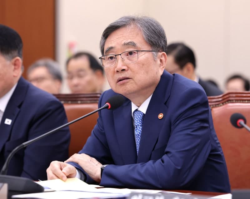 한동훈 "이종석 국정원장 반미 성향 탓 미국 입국 거부"…조현 "전혀 사실무근"