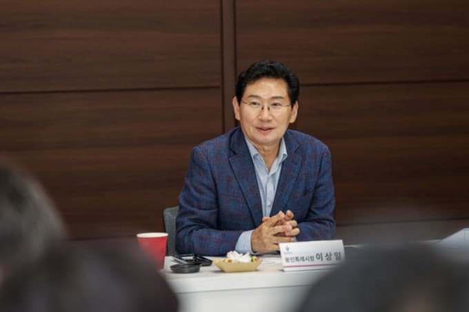 이상일 용인시장, 조아용 페스티벌 발전 및 반도체·AI 축제 기획 주문