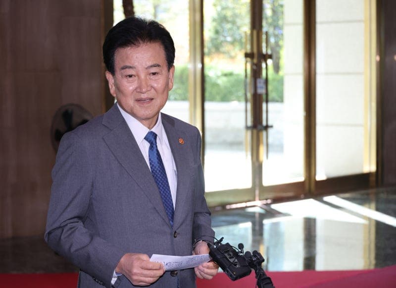 통일부, DMZ 지뢰 폭발에도 "강 대 강 대신 선 대 선 소통" 강조