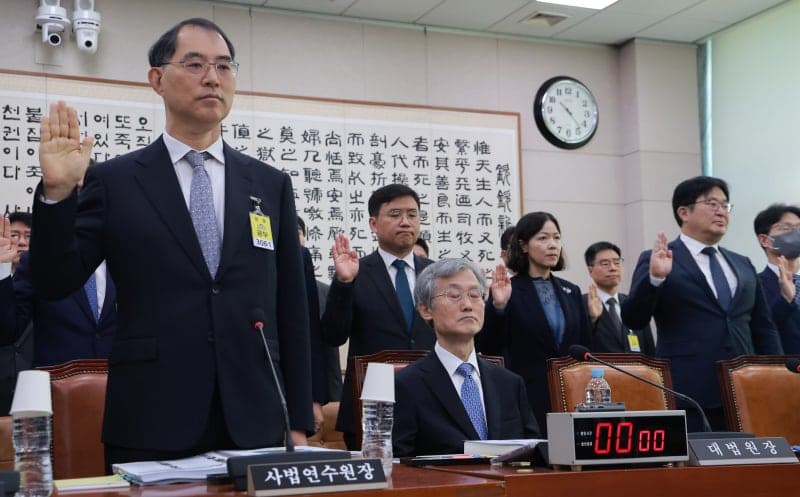 "대법관 제청 간섭은 위헌"…조희대 대법원장, 국감서 6분간 작심 반박