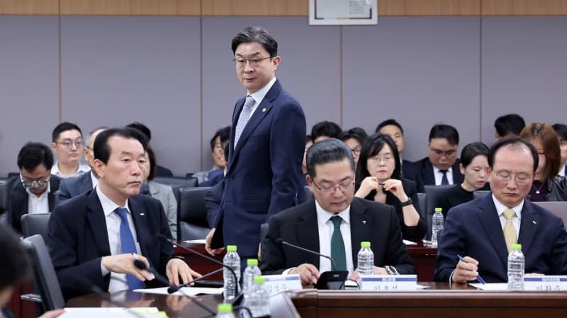 웰컴저축은행·현대캐피탈 해킹 닷새간 '깜깜이'…금융권 7곳 잇단 보안 구멍