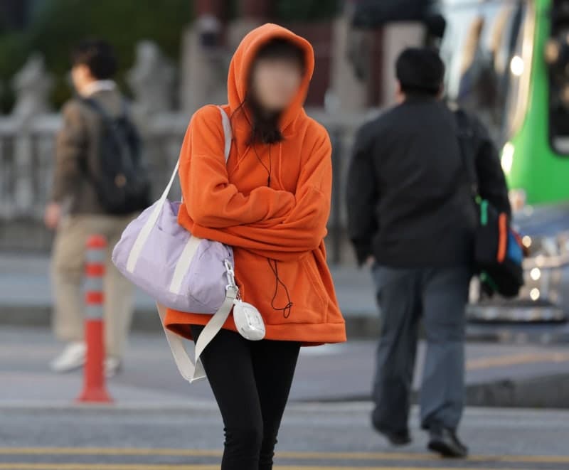 찬 공기에 출근길 기온 뚝…강원 산지 2005년 이후 가장 이른 '첫 한파주의보'