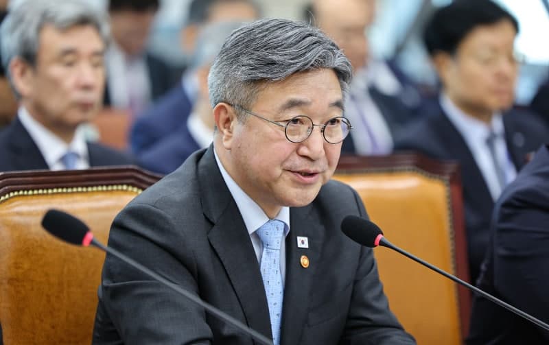 윤호중 장관, 이재명 대통령 '좌아하게' 발언에 "소통의 일환"