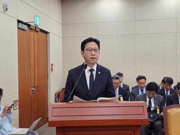 정부, AI 드라이브 가속…국감서 안전·보안 예산 불균형 도마