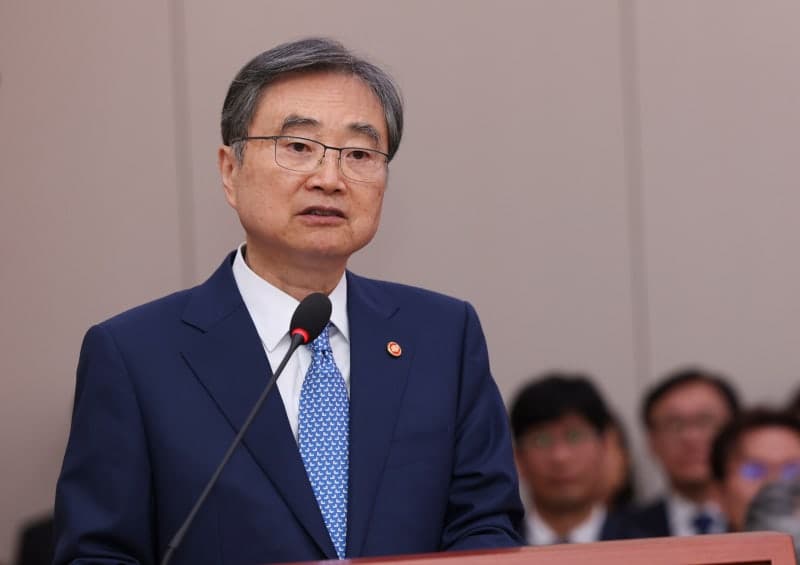 조현 외교장관, 우크라 사과에도 '기대 미달'…대사 소환 검토