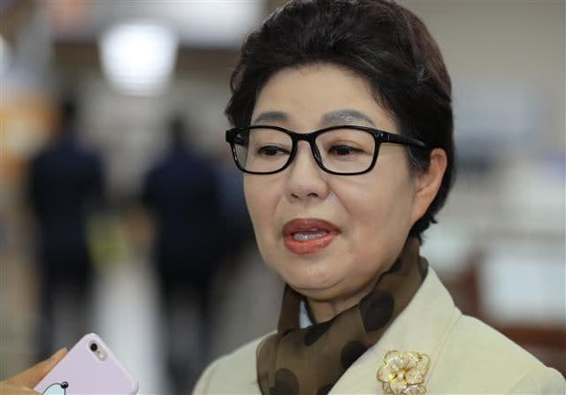 박근령 "영화 암살자들 제목 속 '들'은 아버지 뜻하나…창작에는 책임 따라야"