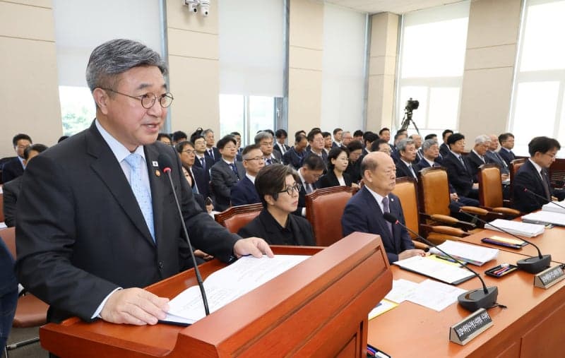 윤호중 행안장관 "지방 자주재원 확충 및 경찰 신뢰 회복 총력"