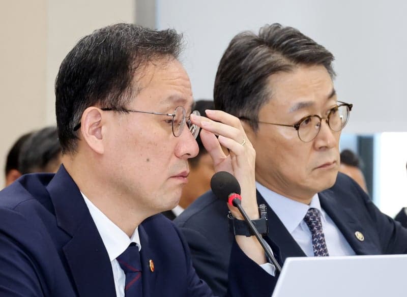 이형일 부총리, 레버리지 ETF 손실에 "송구"…서울 아파트값 86주 상승엔 "무겁게 느낀다"