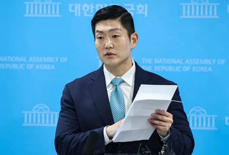 경찰, 국감 첫날 김재섭 의원 소환...국민의힘 '정치 경찰의 보복 수사'