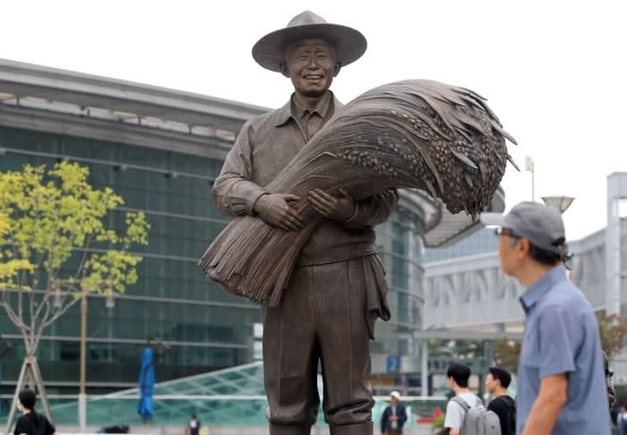 가장 존경하는 대통령 박정희 1위, 노무현 2위…김대중 3위 순