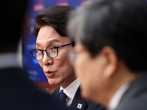 김민석 "조희대 대법원장, 대법관 재제청 처리 못 하면 그만둬야"