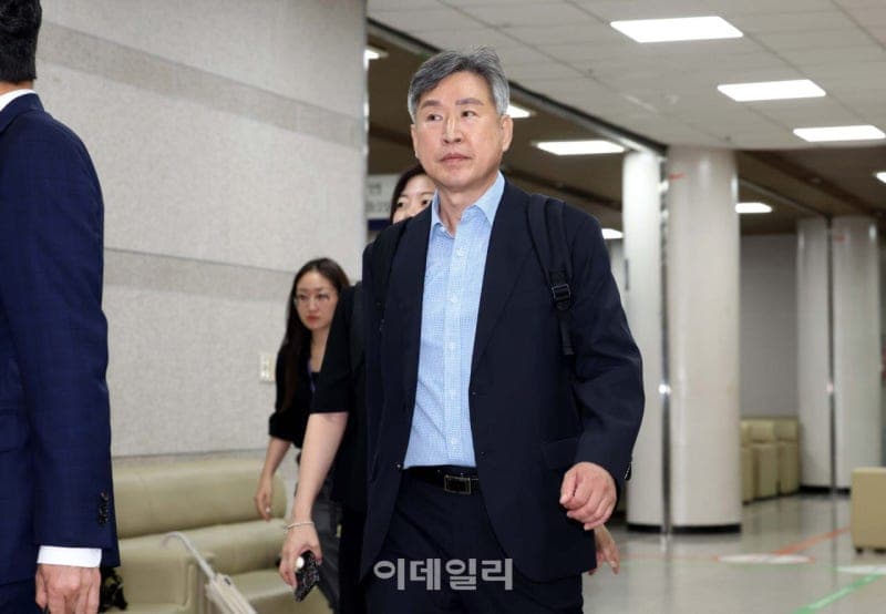 '내란 가담' 의혹 김종욱 전 해경청장 등 첫 재판서 혐의 전면 부인