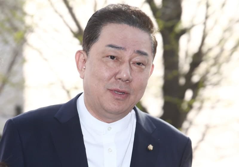 경찰, 김병기 의원 수사 기간 1개월 연장…수사심의위 승인