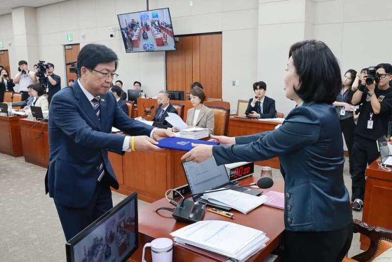 영화 '암살자(들)' 단체관람 논란…국회 교육위 "역사 왜곡" vs "영화 검열" 공방