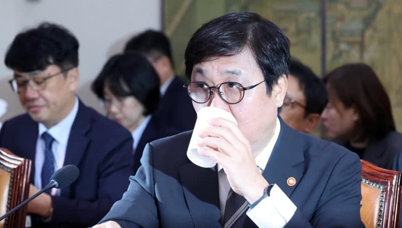 국회 문체위, 영화 '암살자(들)' 증인 채택 놓고 여야 격돌