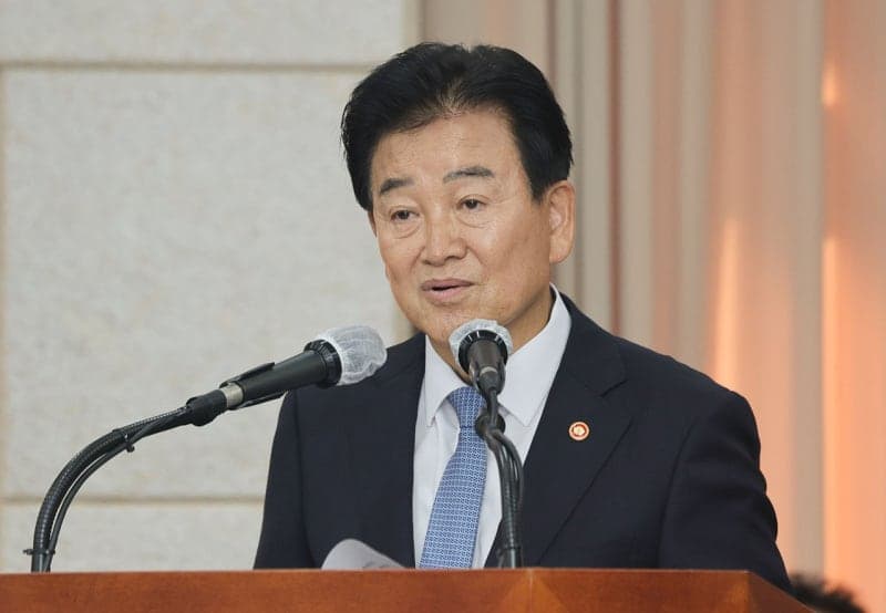 정동영 통일부 장관, DMZ 지뢰 사고에 '근본적 평화 노력 절실'