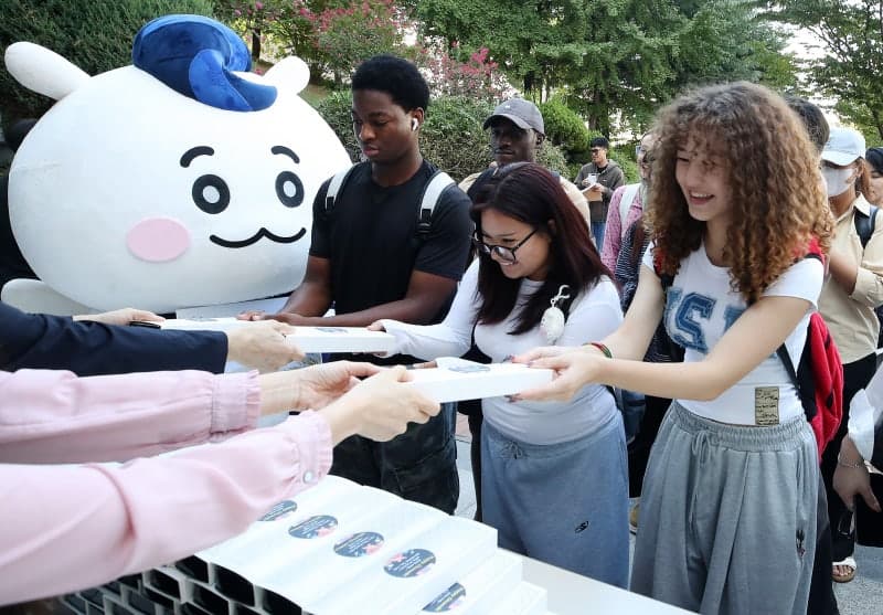 외국인 유학생 비자 제도 개편…한국어 능력 반영하고 불법취업 제재 강화