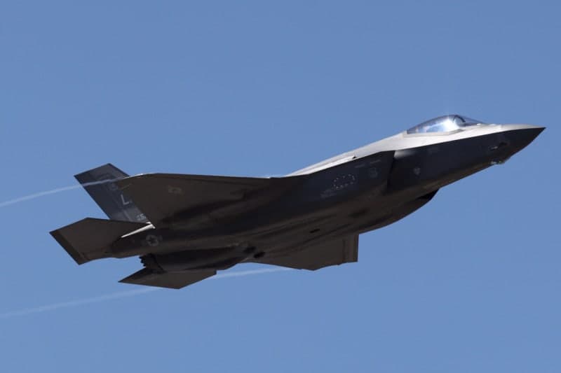 이메일 하나 놓쳐서…美 F-35 스텔스 핵심 부품, 중국 손에 넘어갔다