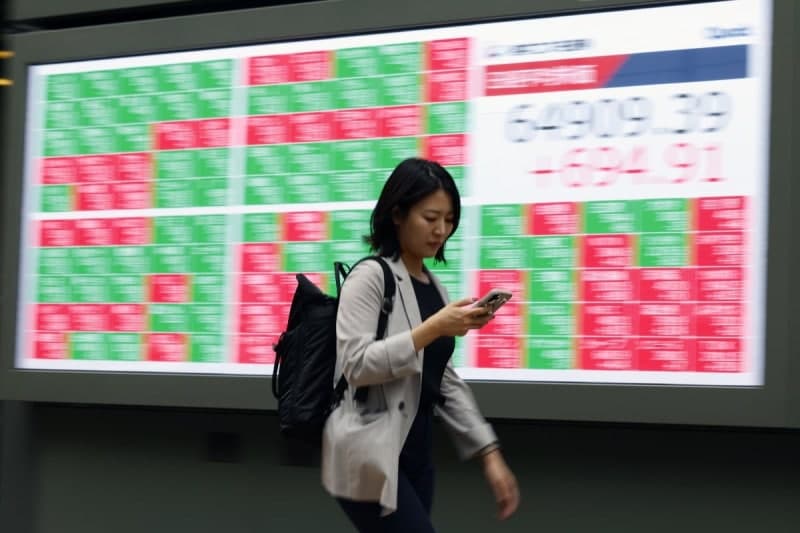 일본 증시 대표 TOPIX 55년 만의 대수술…구성 종목 40% 퇴출