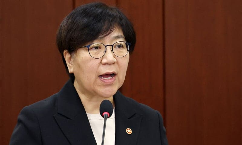 정은경 장관 "소득 하위 45% 노인 기초연금 물가 인상분 소급 지급"