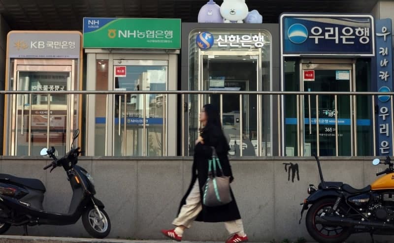 韓 금융권 해킹 배후, AI에 이력서 쓰다 신원 노출된 20대 중국인 추정