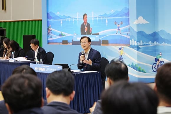 부산시의회 "생곡은 연속성, 사직은 재검토? 고무줄 행정 중단하고 사직야구장 재건축 정상화하라"