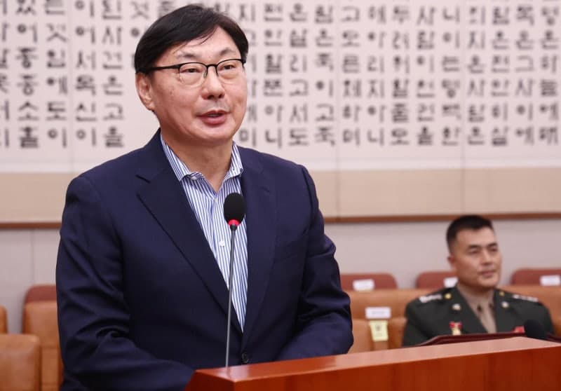 복역 중인 이화영, 16개월간 454회 접견…'이재명 대통령에 가석방 요구'