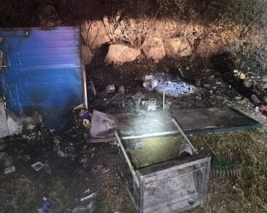 인천 영흥도 펜션서 숯불 취급 부주의로 화재…야산 600평 태우고 진화