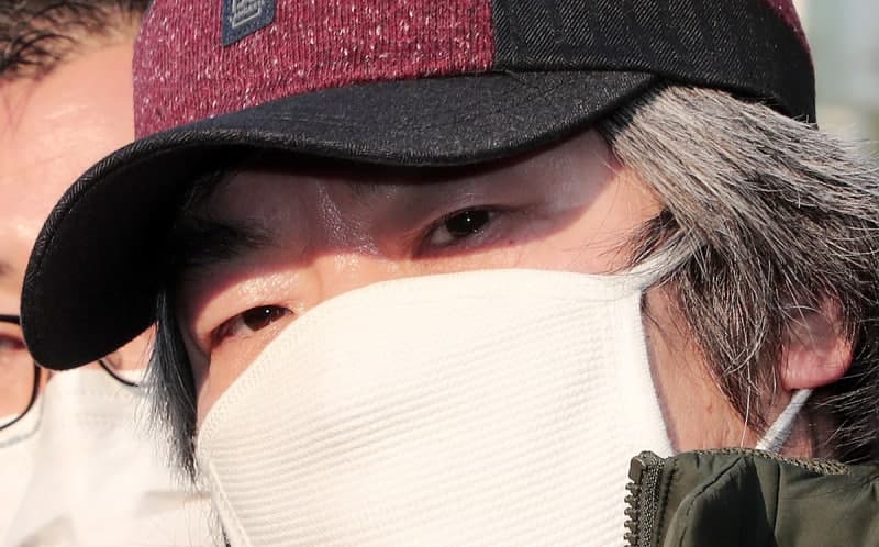 “내 뇌에 전파 쏜다” 전자장치 부순 조두순, 6일간 몰랐던 보호관찰소