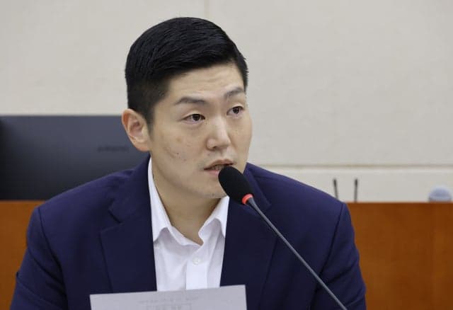 김재섭 경찰 소환 논란에 정무위 충돌…與野 '정치수사' vs '자작극' 공방