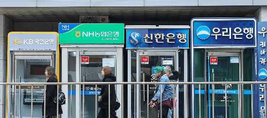 금리 상승에도 뒷걸음질 치는 은행주…4분기 반전 가능할까
