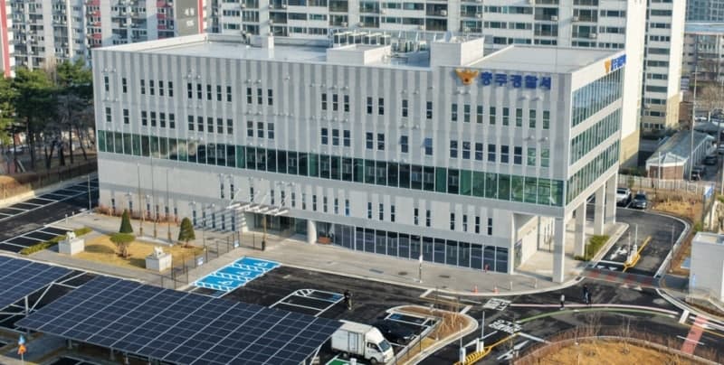 "여자인 척" 성매매 남성 유인해 협박한 유튜버 3명 경찰 입건